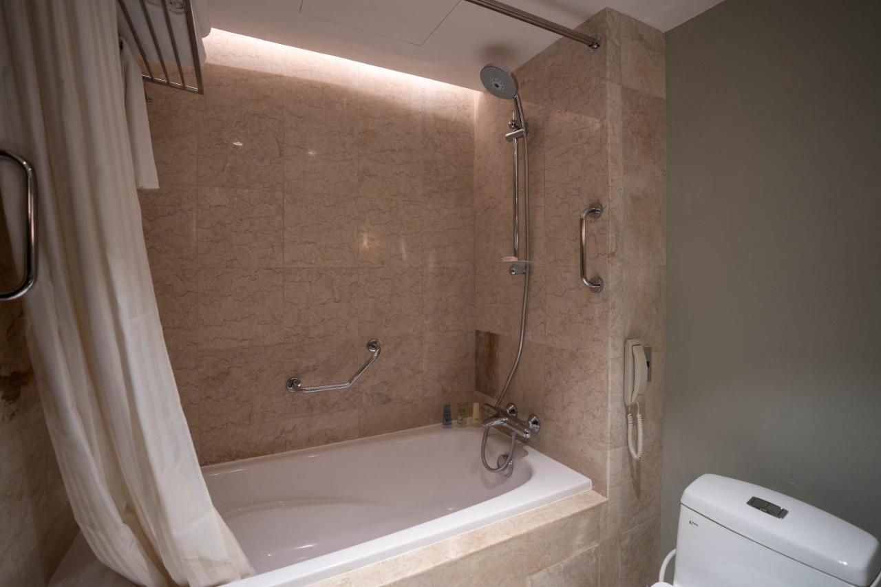 One-Bedroom Suite,1234208720:JPEG